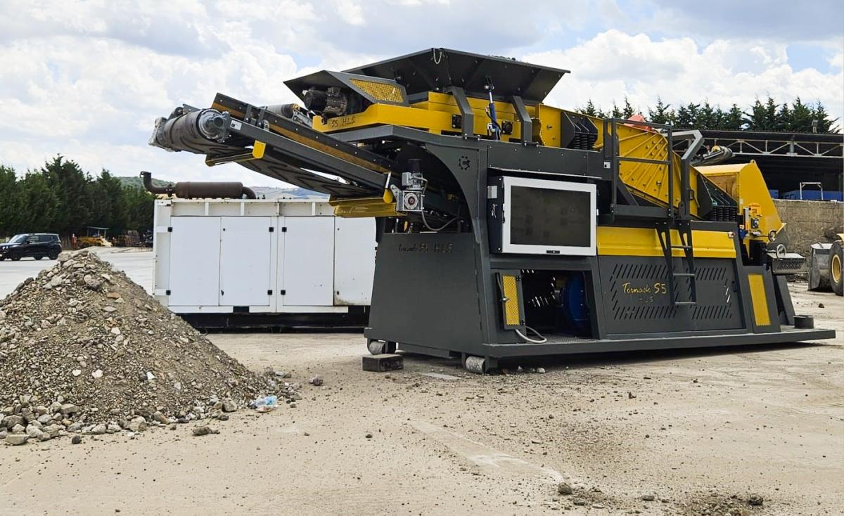 Leichtstoffabscheider Tornado 5 - containermobil