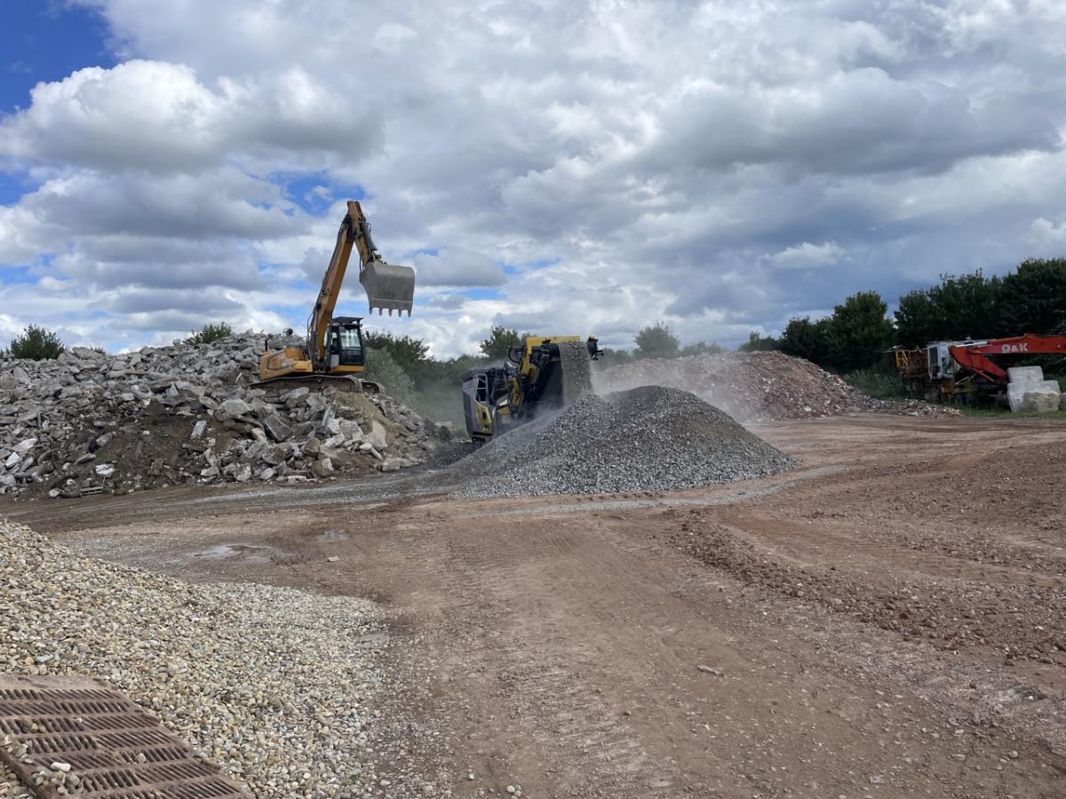 KEESTRACK R3 - Prallbrechanlage