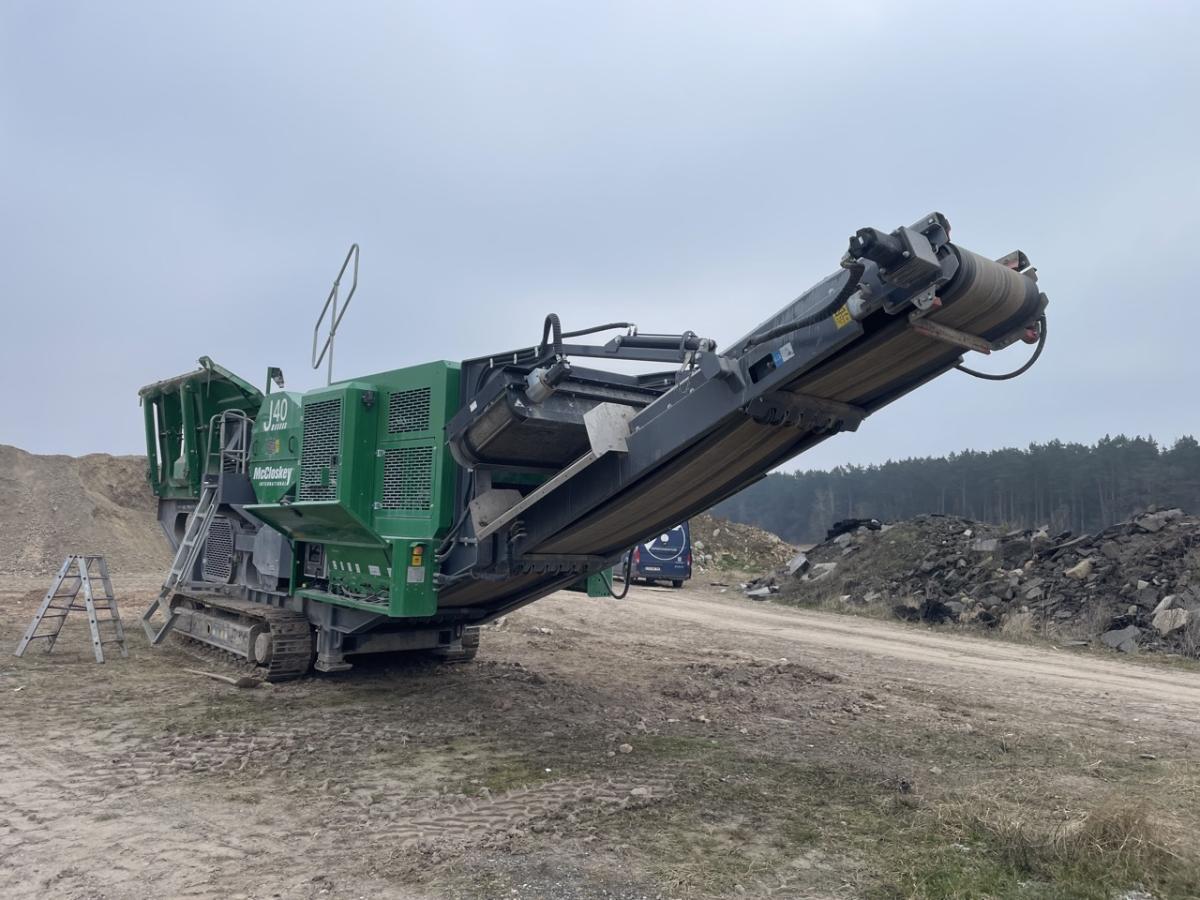 McCloskey J40v2 - Backenbrechanlage