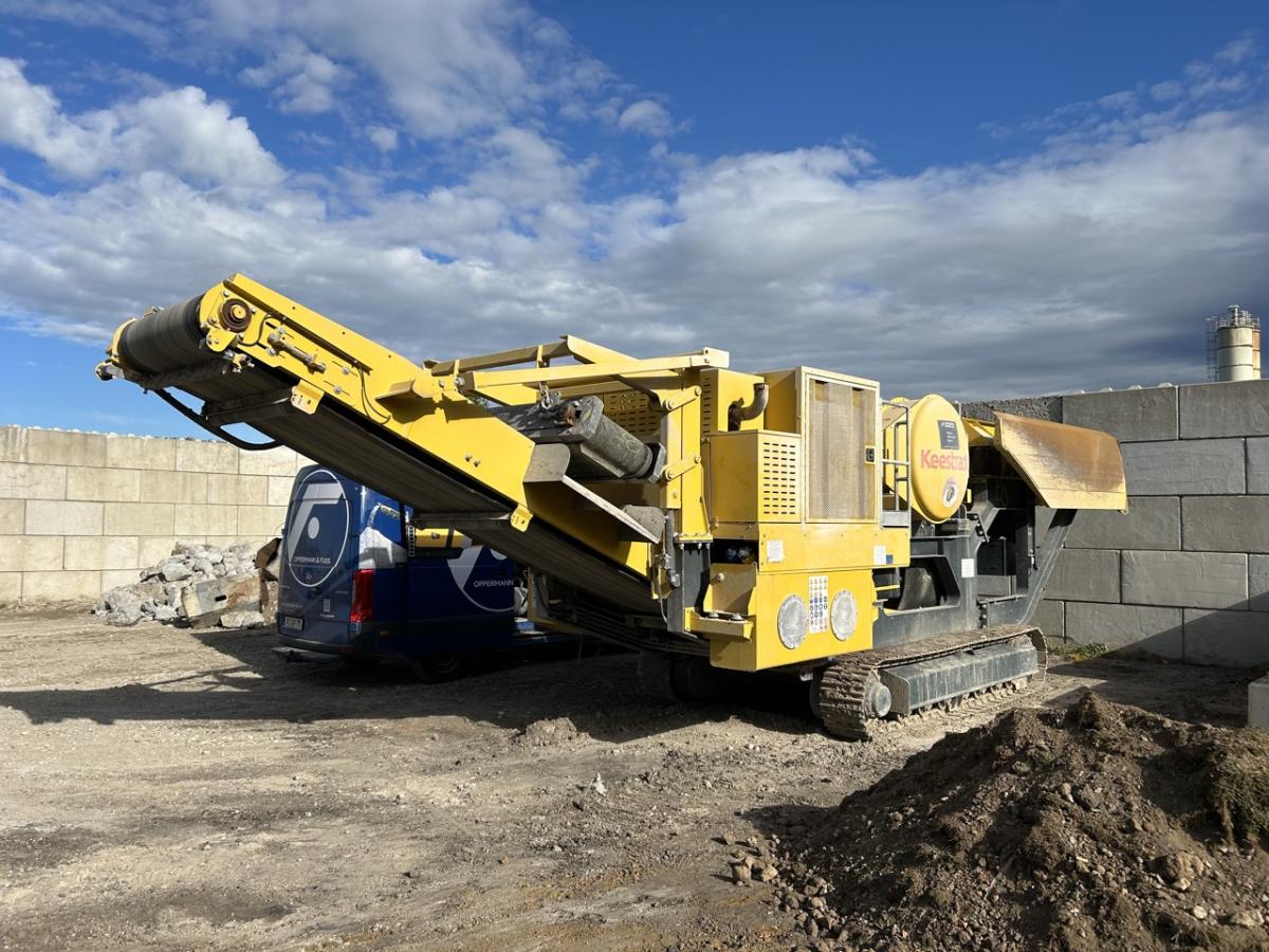 KEESTRACK B3 - Backenbrecher