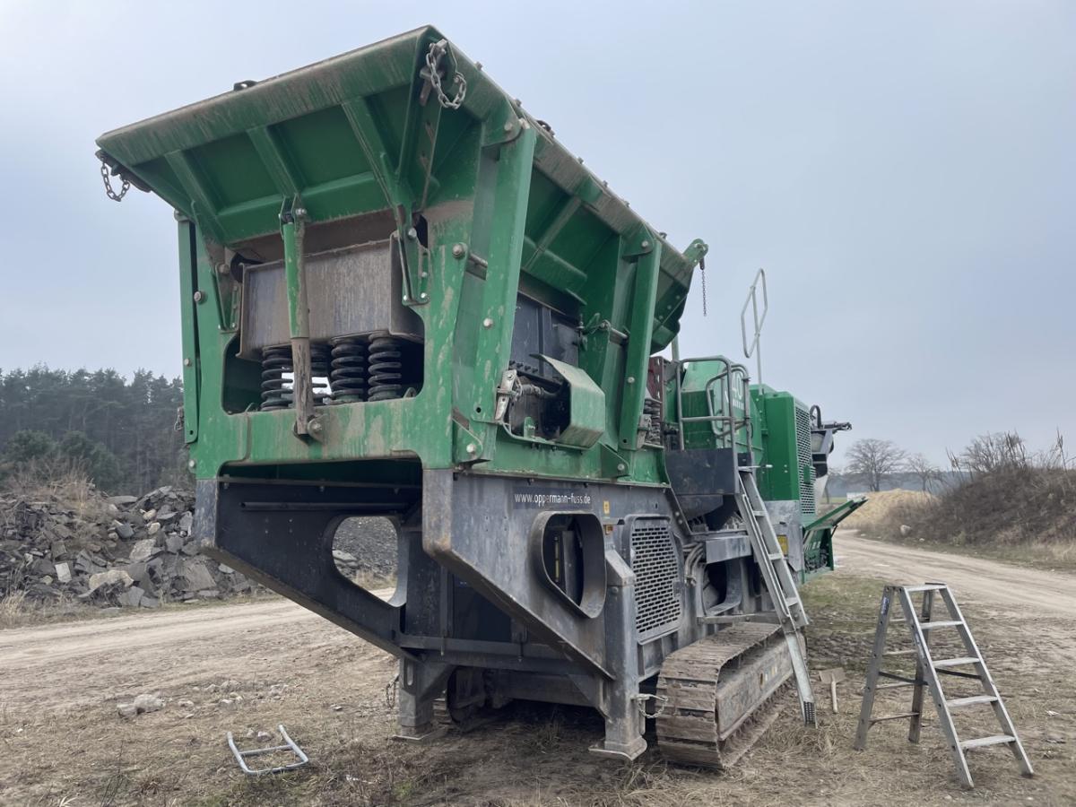 McCloskey J40v2 - Backenbrechanlage