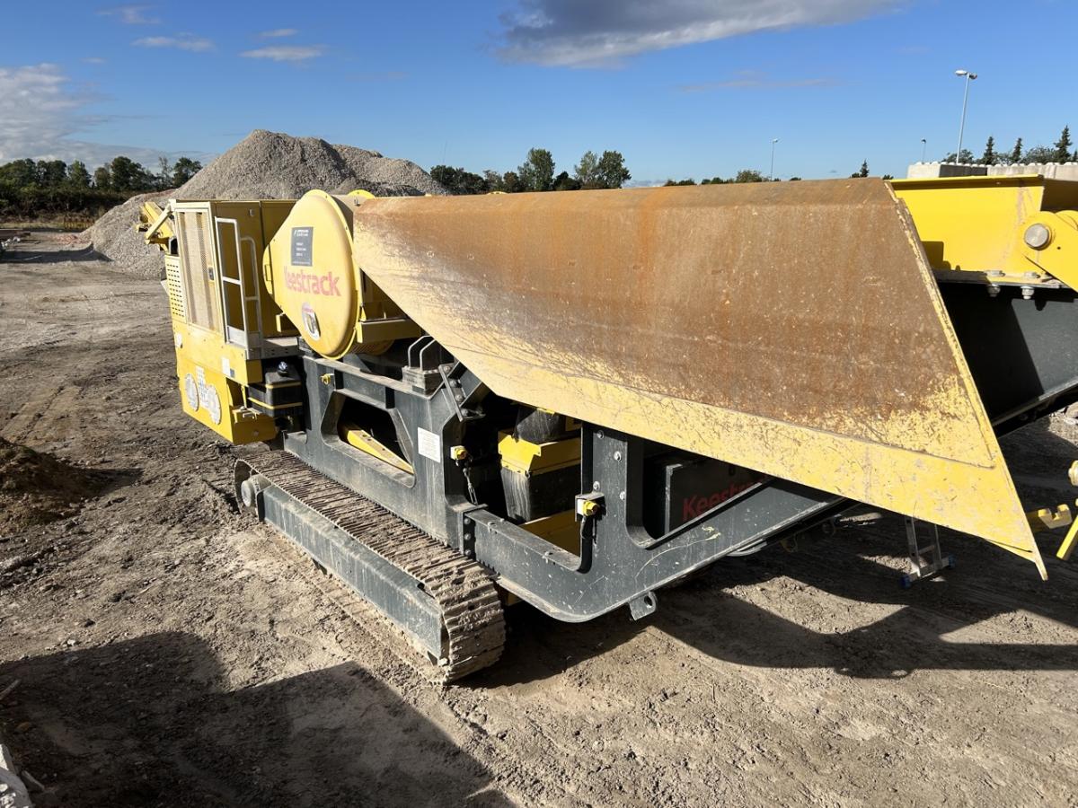 KEESTRACK B3 - Backenbrecher