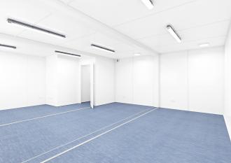 Trioanlage mit Windfang, WC und Dusche - 20 ft - 6 x 7,5 m Duo- & Trioanlagen