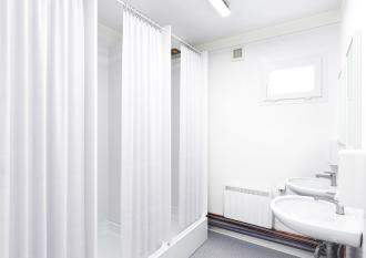 Dusch-Container mit 6 Duschen D/H Sanitärcontainer
