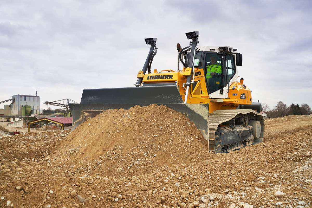 PR 736 Liebherr PR 734 mit Lasersteuerung mieten