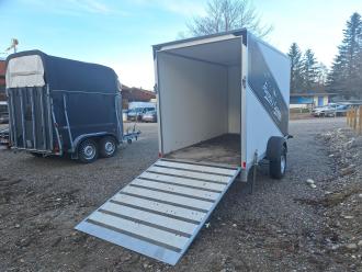 PKW Kofferanhänger mit Auffahrrampe Ges-Gew. 1500 kg