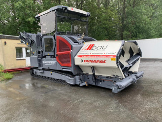 Asphalt Beschicker Dynapac MF2500CM bundesweit mit Bedienpersonal 