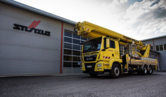 LKW Hubarbeitsbühne 57 m Allrad Palfinger P570 mit Bedienpersonal 
