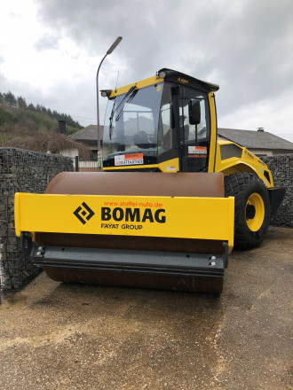 Walzenzug ca. 12,5t - Bomag BW 213 D-5 Trier