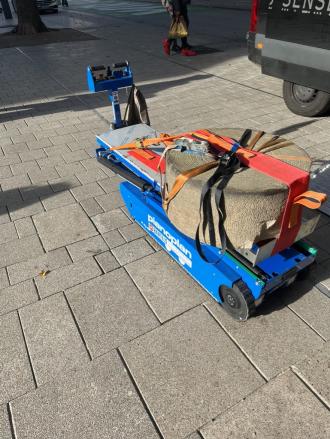 Wspinaczka po schodach, do: 600 kg I zawsze z 1 operatorem zapewnionym przez nas