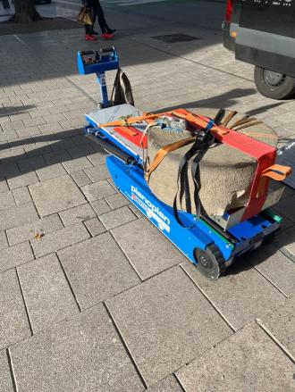 Wspinaczka po schodach, do: 600 kg I zawsze z 1 operatorem zapewnionym przez nas