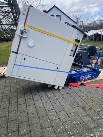 Wspinaczka po schodach, do: 600 kg I zawsze z 1 operatorem zapewnionym przez nas