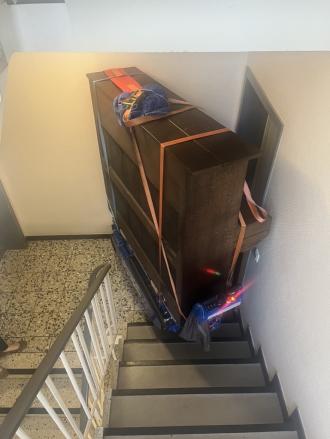 Wspinaczka po schodach, do: 600 kg I zawsze z 1 operatorem zapewnionym przez nas