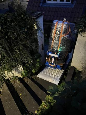 Wspinaczka po schodach, do: 600 kg I zawsze z 1 operatorem zapewnionym przez nas