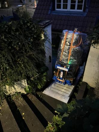 Wspinaczka po schodach, do: 600 kg I zawsze z 1 operatorem zapewnionym przez nas