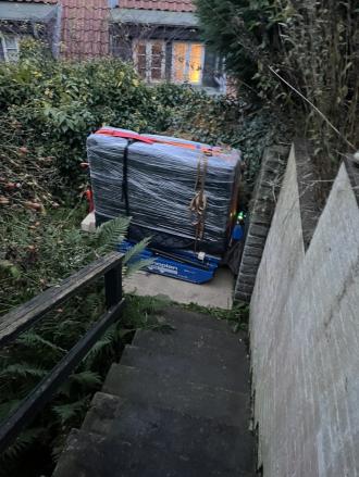 Wspinaczka po schodach, do: 600 kg I zawsze z 1 operatorem zapewnionym przez nas