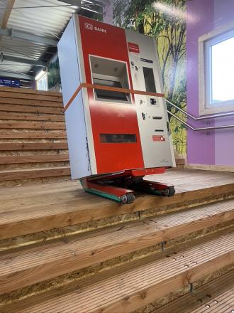 Wspinaczka po schodach, do: 400 kg I zawsze z 1 operatorem zapewnionym przez nas