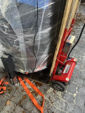 Wspinaczka po schodach, do: 400 kg I zawsze z 1 operatorem zapewnionym przez nas