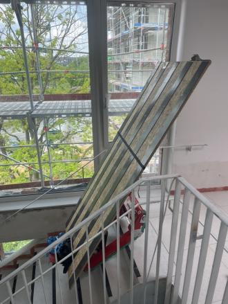 Wspinaczka po schodach, do: 400 kg I zawsze z 1 operatorem zapewnionym przez nas