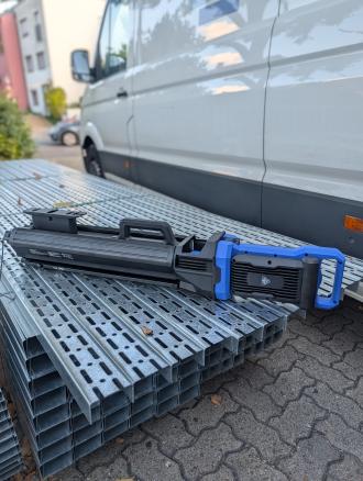 HaWe 11500 - Hybrid Profi-Arbeitsstrahler – 11.500 Lumen, Stativ & Akku-System
