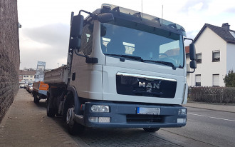 LKW-Kipper 7,49 t mieten MAN 8.220 Pirmasens