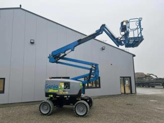 Gelenkteleskop-Arbeitsbühne Genie Z-45 DC & Z-45 FE