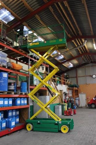 Scheren-Arbeitsbühne Haulotte COMPACT 8