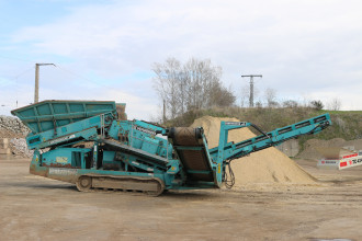 Przesiewacz zgrubny z operatorem Warrior 1400 