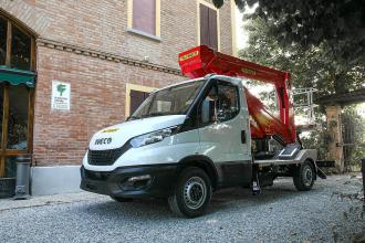 LKW Arbeitsbühne Palfinger P240A Berlin