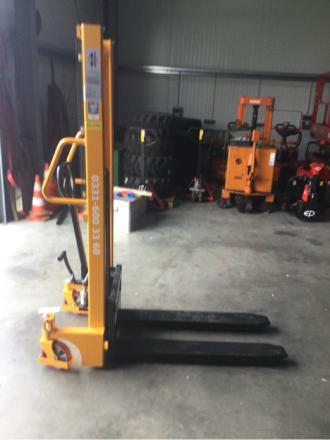 Handhubwagen - TVH M HOCHHUB 