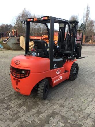 Elektro 4 Rad-Stapler - EFL302