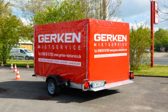 Absenkanhänger mit Plane ges.gew. 1800 kg Viersen