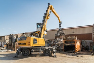 Liebherr LH30 Industry Industrieumschlaggerät Neuwied
