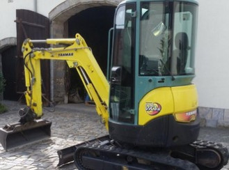 Minikoparka Yanmar Vio25