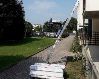 Akku Leiterlift 10m | GEDA | Bauaufzug | Schrägaufzug
