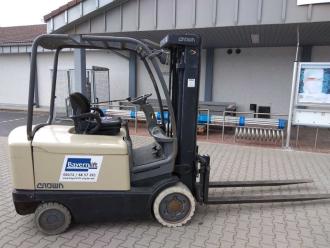 Crown FC 4500 Elektro 4 Rad-Stapler