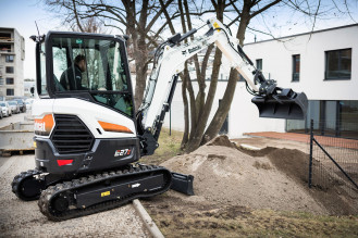 Minikoparka Bobcat E27z 