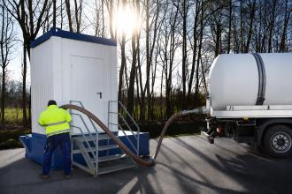 LKW Saugwagen Abwasser-und Fäkalienentsorgung