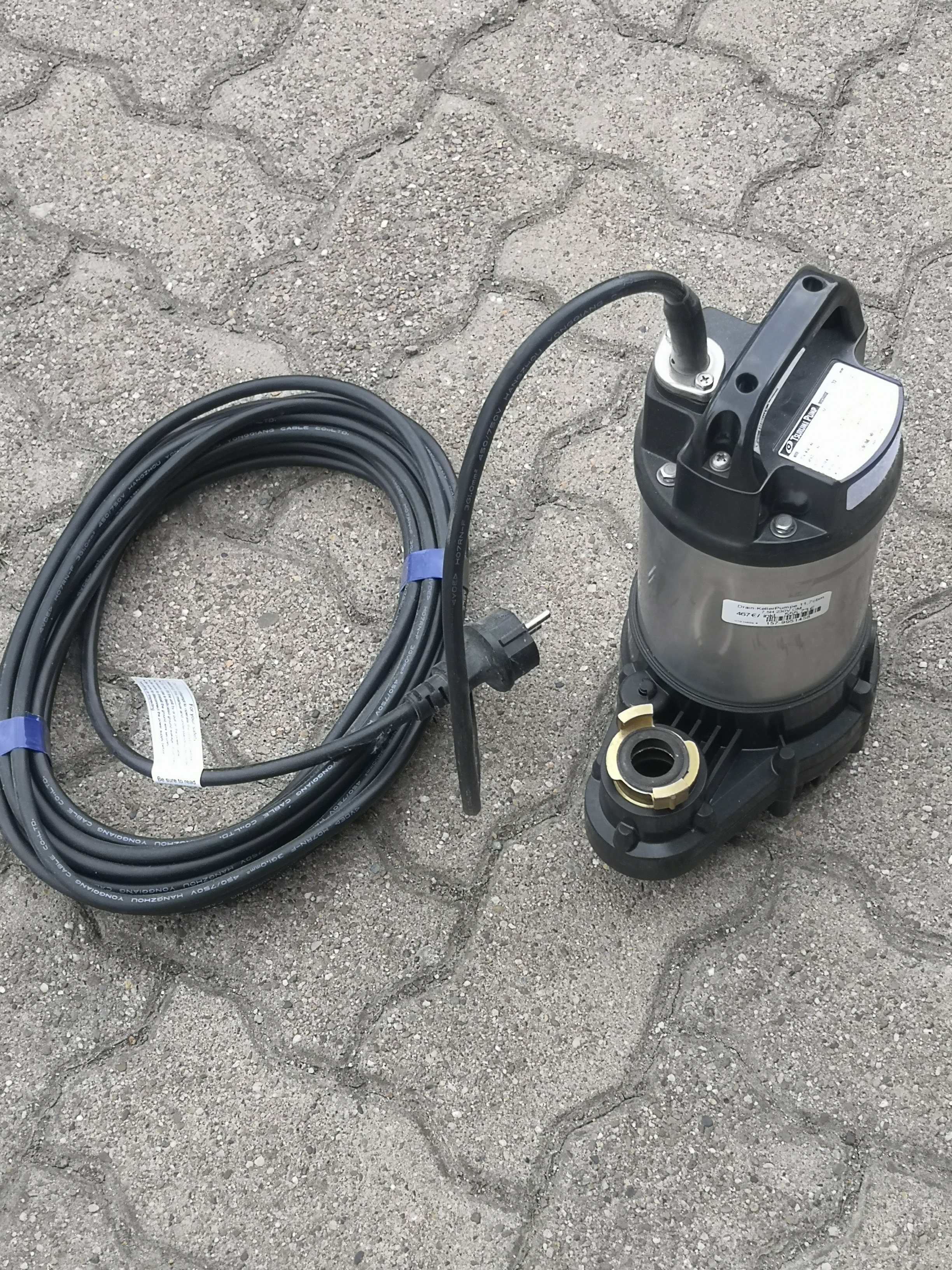 Tauchpumpe 11,4 cbm  230V OM mieten
