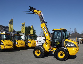 Teleskopowa ładowarka kołowa JCB TM 220