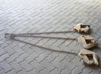 Schachtklammer 1500 kg 