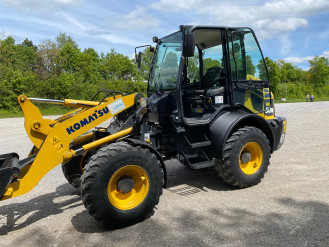 Komatsu WA80M-8 Radlader mieten 